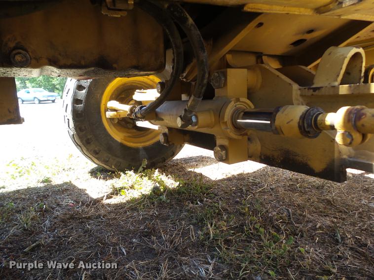 image for item L5603 2001 Caterpillar 430D backhoe