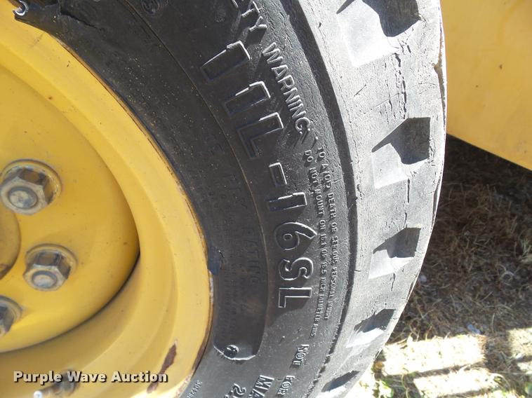 image for item L5603 2001 Caterpillar 430D backhoe