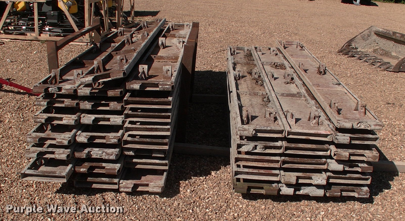 Approximately 35 concrete forms in Steelville, MO Item DK9678 sold