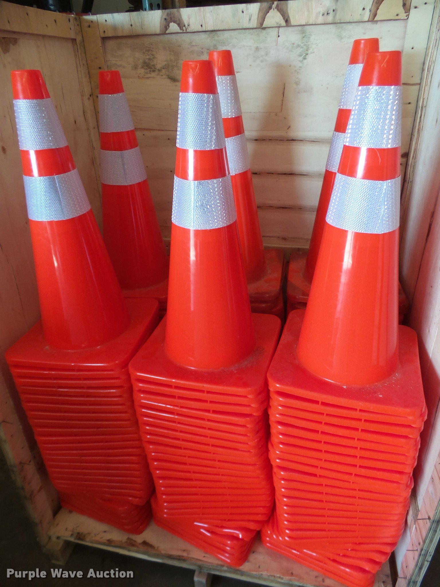 Approximately 150 traffic cones in Olathe, KS Item DL9552 sold