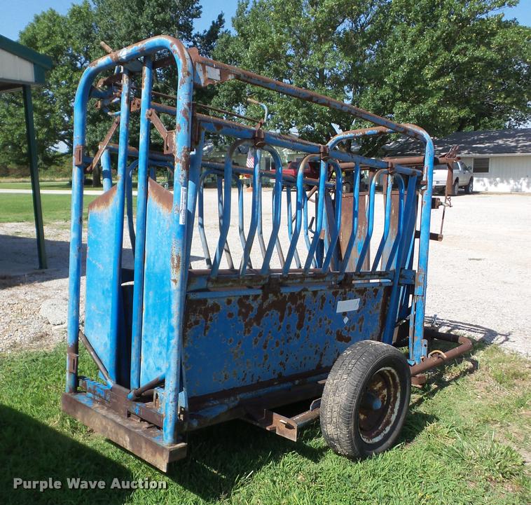 image for item BI9653 Priefert 81 squeeze chute