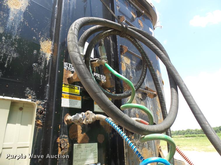 image for item CA9033 2007 Aulick 4270542 live bottom trailer