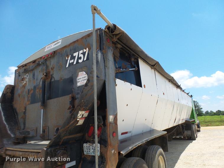 image for item CA9033 2007 Aulick 4270542 live bottom trailer