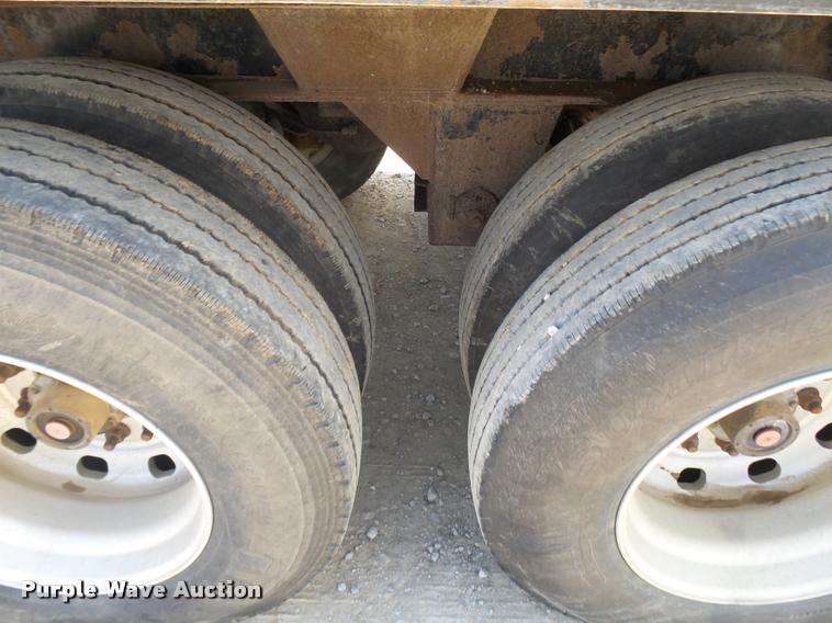 image for item CA9033 2007 Aulick 4270542 live bottom trailer