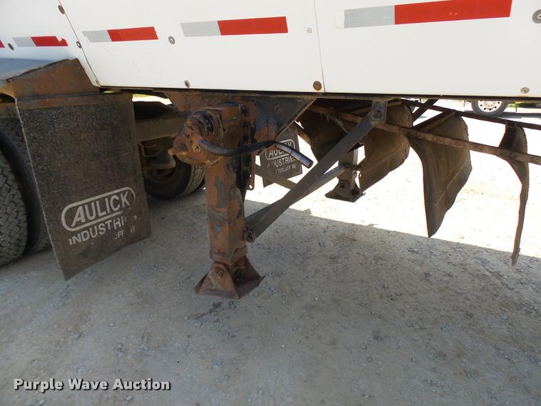 image for item CA9033 2007 Aulick 4270542 live bottom trailer