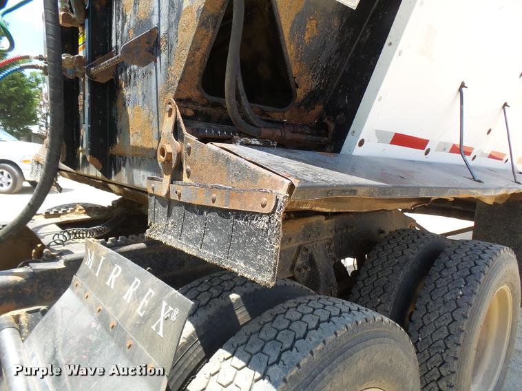 image for item CA9033 2007 Aulick 4270542 live bottom trailer