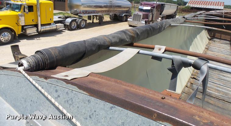 image for item CA9033 2007 Aulick 4270542 live bottom trailer