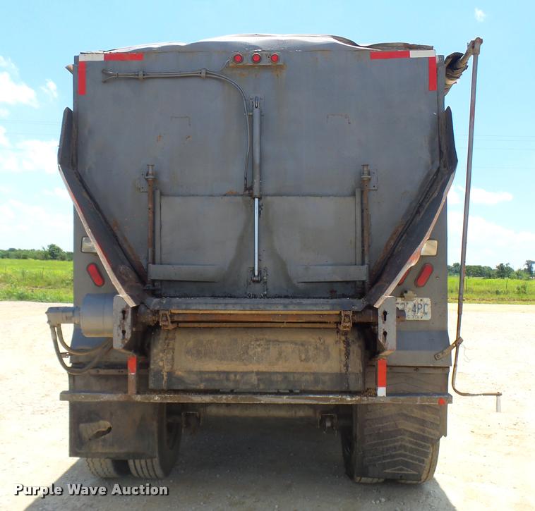 image for item CA9034 2007 Aulick 4270542 live bottom trailer