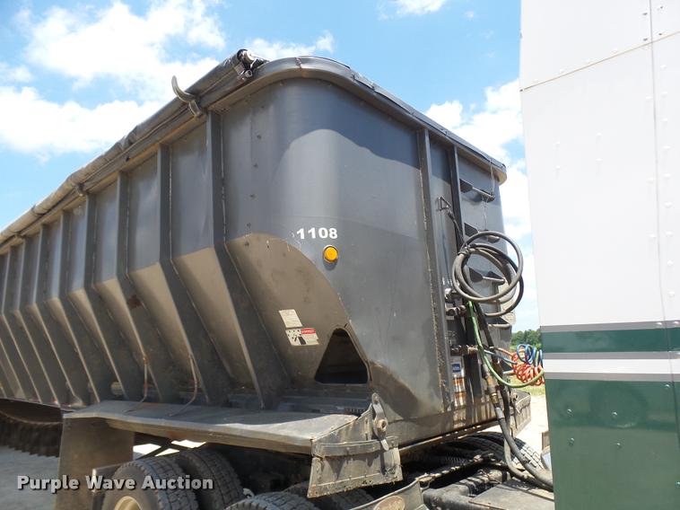 image for item CA9034 2007 Aulick 4270542 live bottom trailer