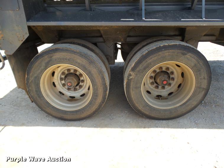 image for item CA9034 2007 Aulick 4270542 live bottom trailer