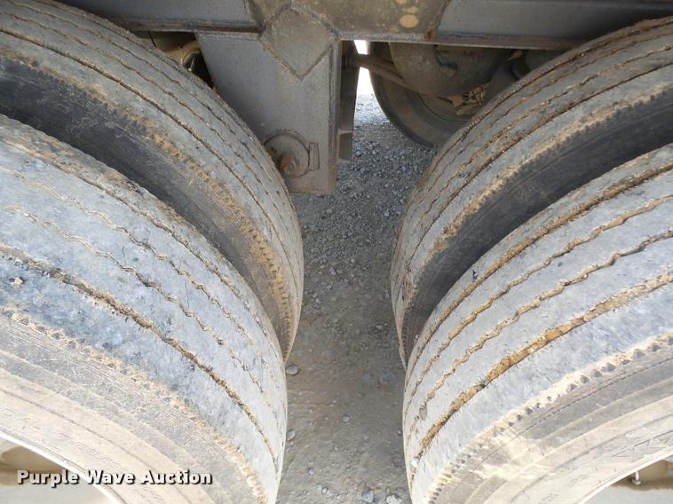 image for item CA9034 2007 Aulick 4270542 live bottom trailer