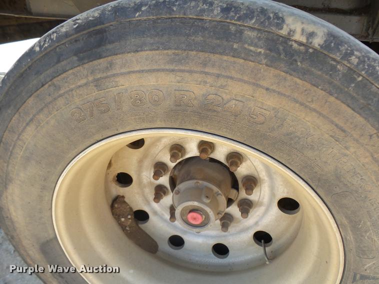 image for item CA9034 2007 Aulick 4270542 live bottom trailer