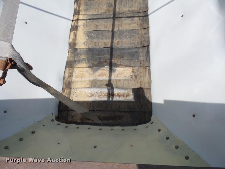 image for item CA9034 2007 Aulick 4270542 live bottom trailer