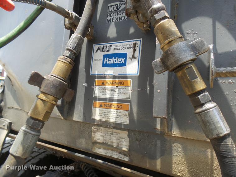 image for item CA9034 2007 Aulick 4270542 live bottom trailer