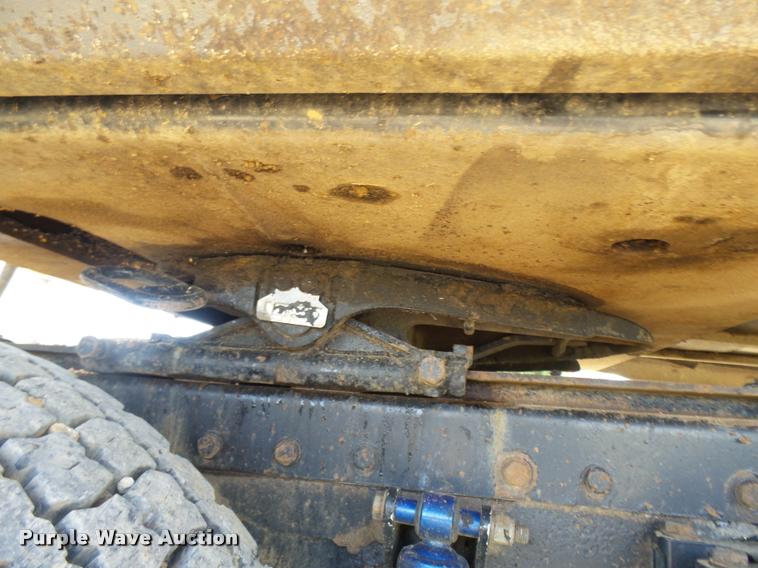 image for item CA9034 2007 Aulick 4270542 live bottom trailer