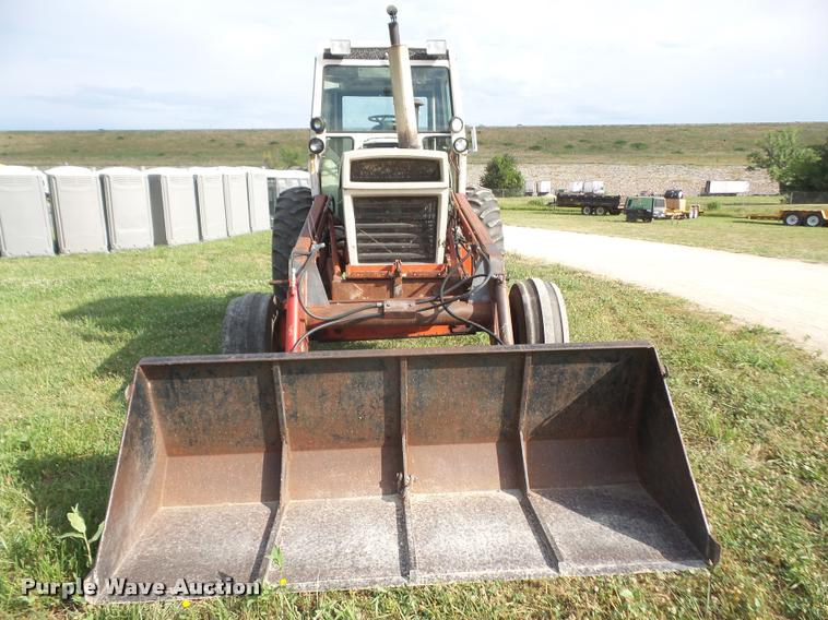 image for item DA1501 1975 Case 1070 tractor