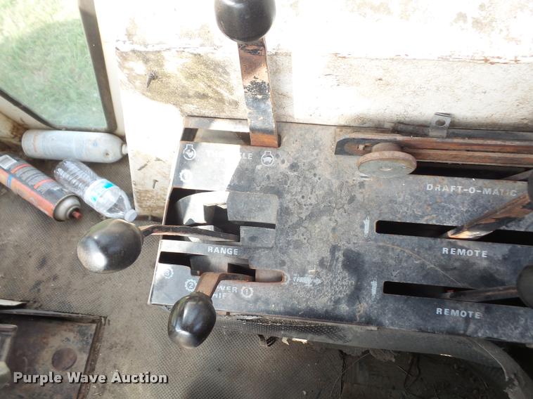 image for item DA1501 1975 Case 1070 tractor