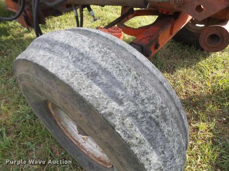 image for item DA1501 1975 Case 1070 tractor