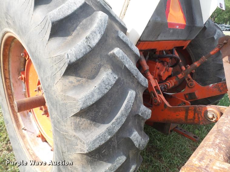 image for item DA1501 1975 Case 1070 tractor