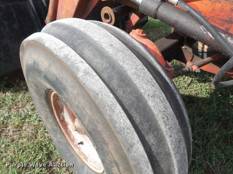 image for item DA1501 1975 Case 1070 tractor