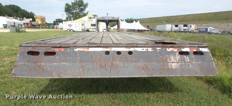 image for item DA1502 2000 Trailman Load-Eez flatbed trailer