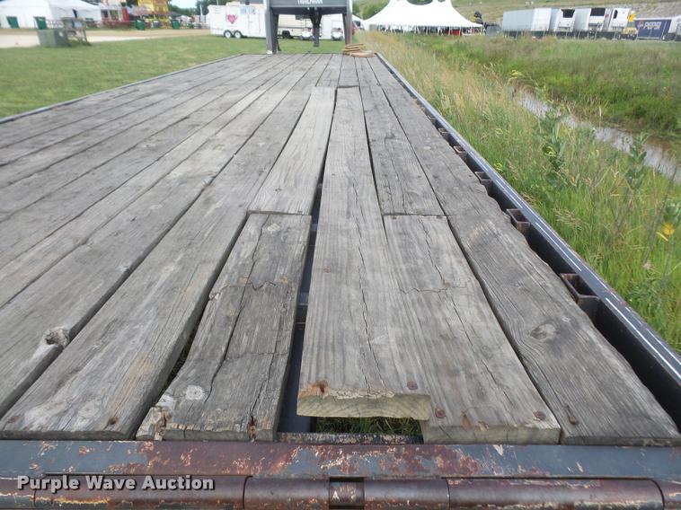 image for item DA1502 2000 Trailman Load-Eez flatbed trailer