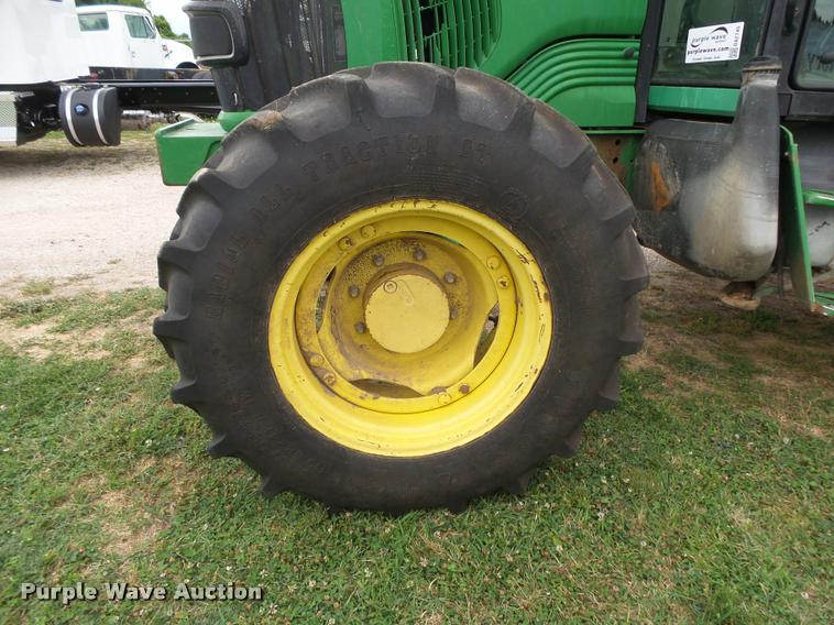 image for item DA2745 2007 John Deere 6415 MFWD tractor