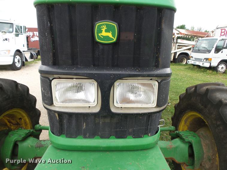 image for item DA2745 2007 John Deere 6415 MFWD tractor