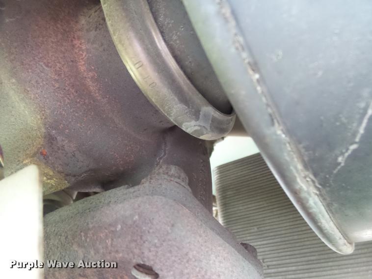 image for item DA2745 2007 John Deere 6415 MFWD tractor