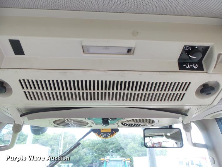 image for item DA2745 2007 John Deere 6415 MFWD tractor