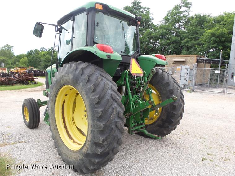 image for item DA2746 2004 John Deere 6615 tractor