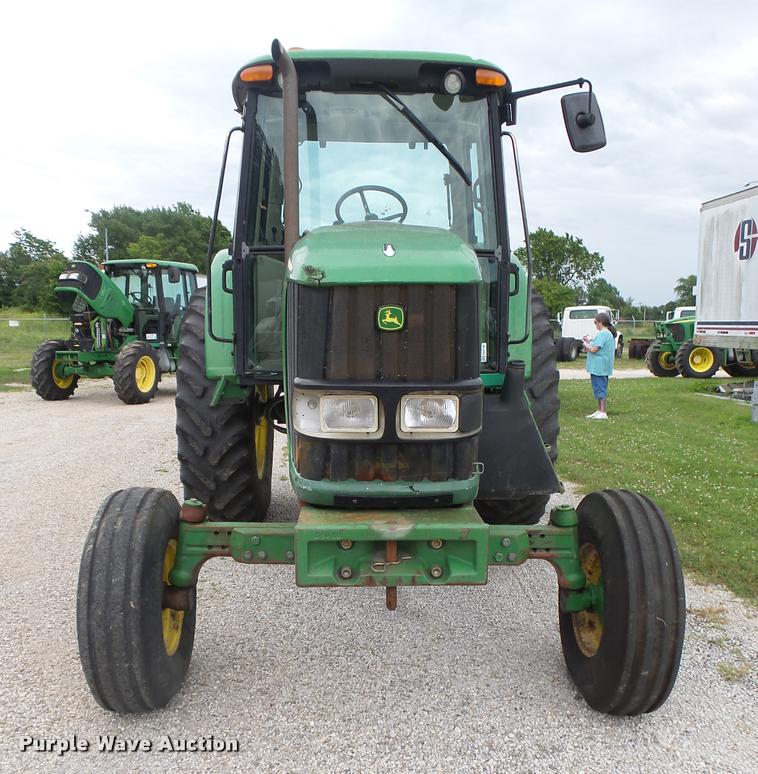 image for item DA2746 2004 John Deere 6615 tractor
