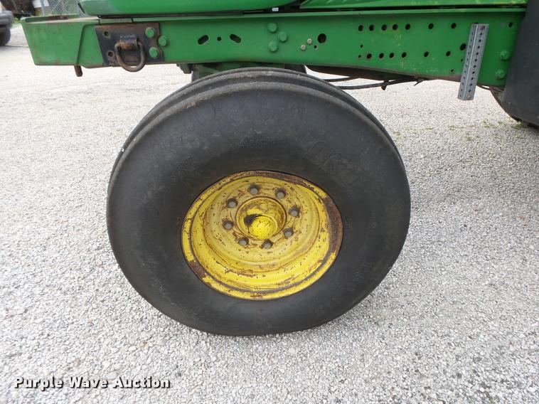 image for item DA2746 2004 John Deere 6615 tractor