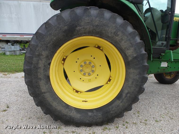 image for item DA2746 2004 John Deere 6615 tractor