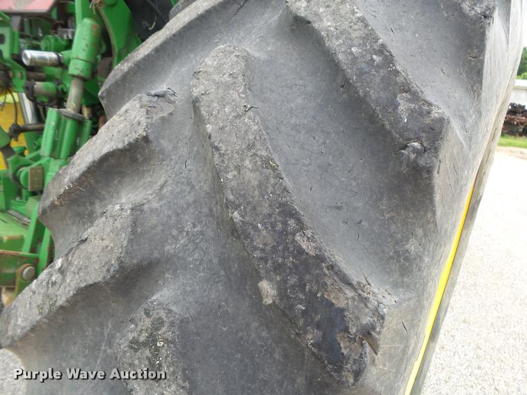 image for item DA2746 2004 John Deere 6615 tractor