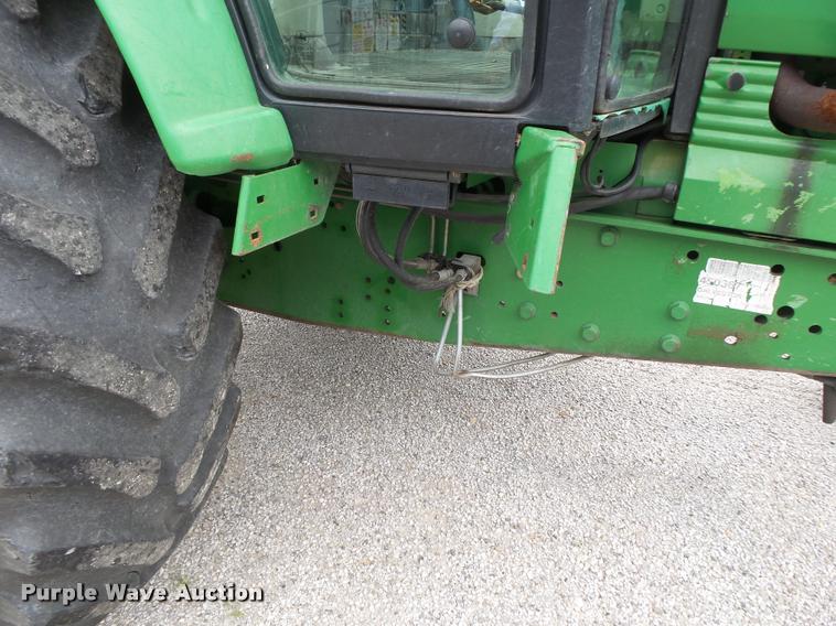 image for item DA2746 2004 John Deere 6615 tractor