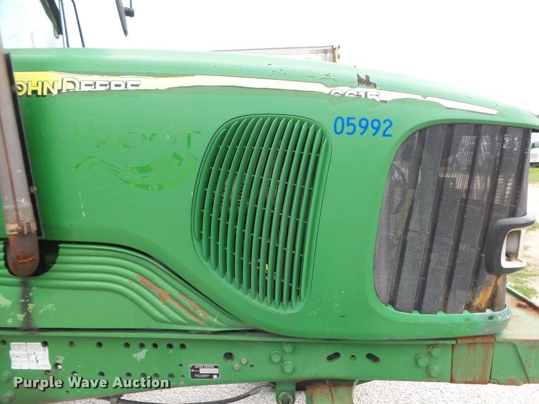 image for item DA2746 2004 John Deere 6615 tractor