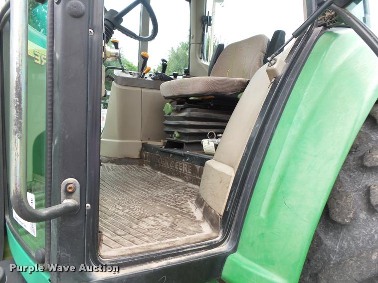 image for item DA2746 2004 John Deere 6615 tractor