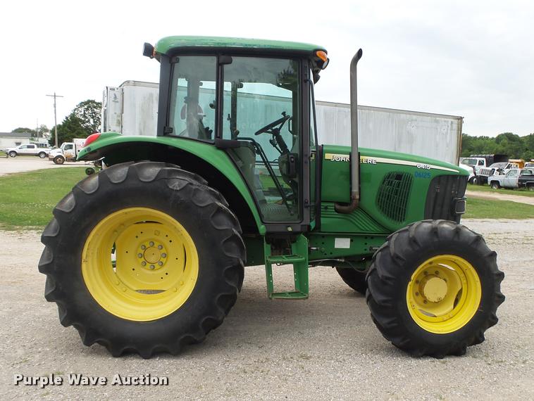 image for item DA2747 2007 John Deere 6415 MFWD tractor
