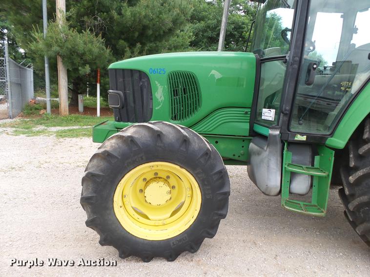 image for item DA2747 2007 John Deere 6415 MFWD tractor