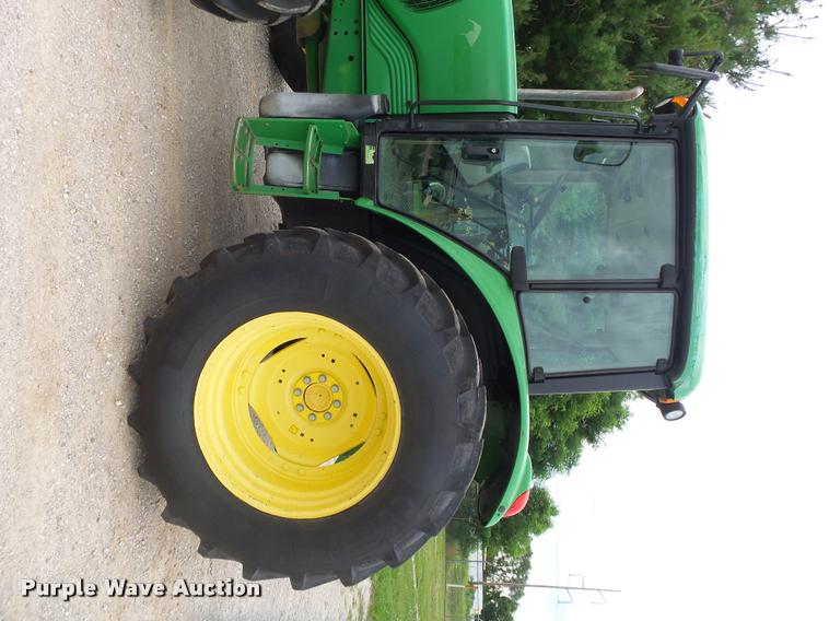 image for item DA2747 2007 John Deere 6415 MFWD tractor