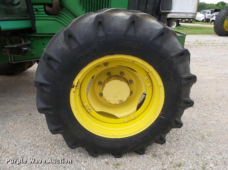 image for item DA2747 2007 John Deere 6415 MFWD tractor