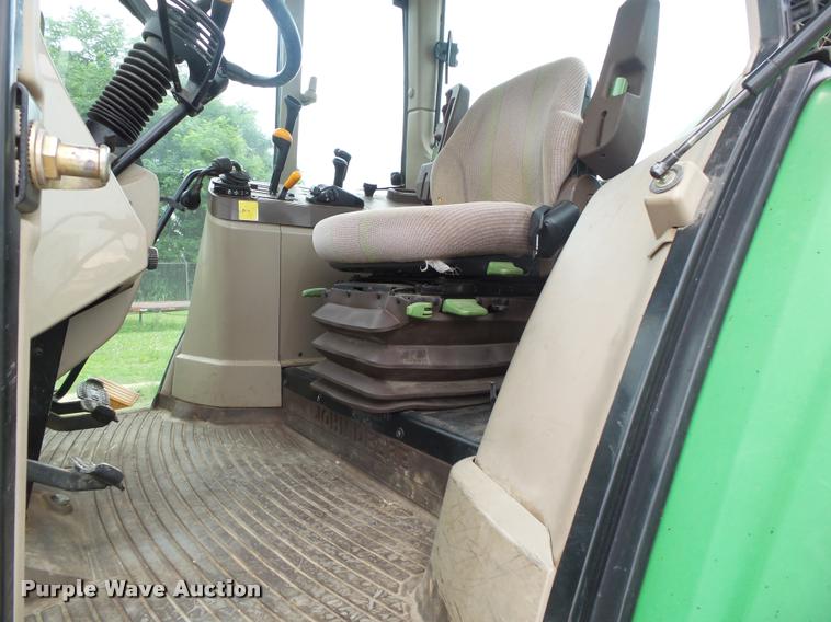 image for item DA2747 2007 John Deere 6415 MFWD tractor