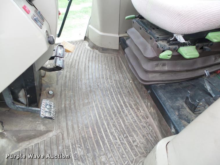 image for item DA2747 2007 John Deere 6415 MFWD tractor