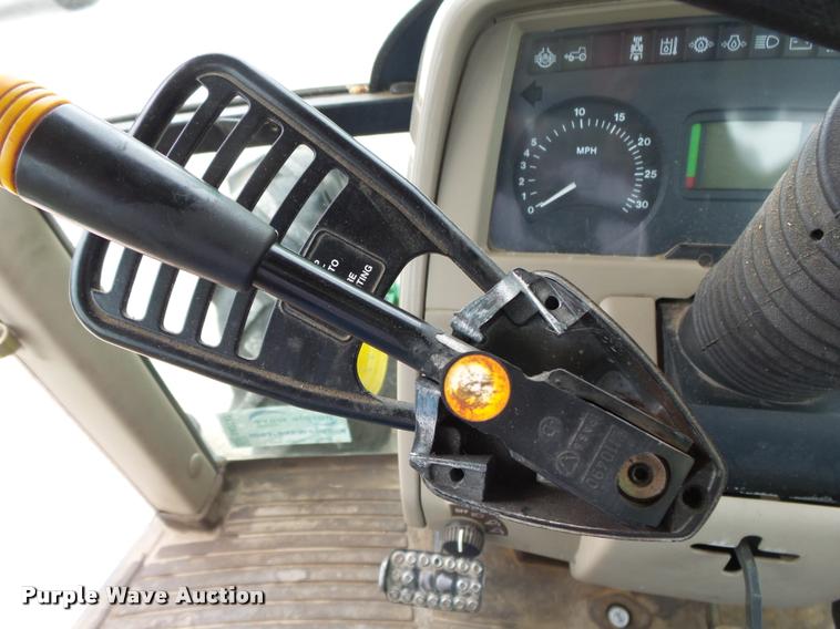 image for item DA2747 2007 John Deere 6415 MFWD tractor