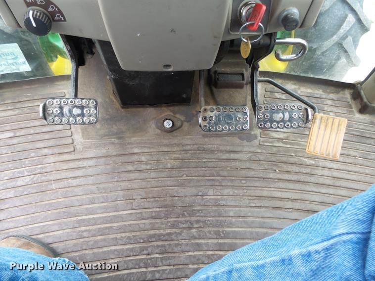 image for item DA2747 2007 John Deere 6415 MFWD tractor