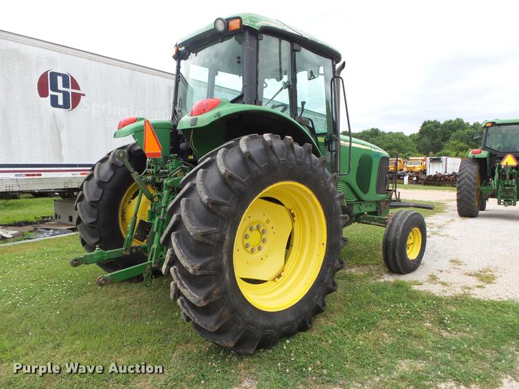 image for item DA2748 2004 John Deere 6615 tractor