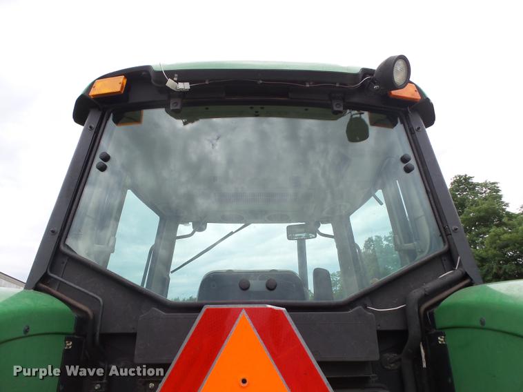 image for item DA2748 2004 John Deere 6615 tractor