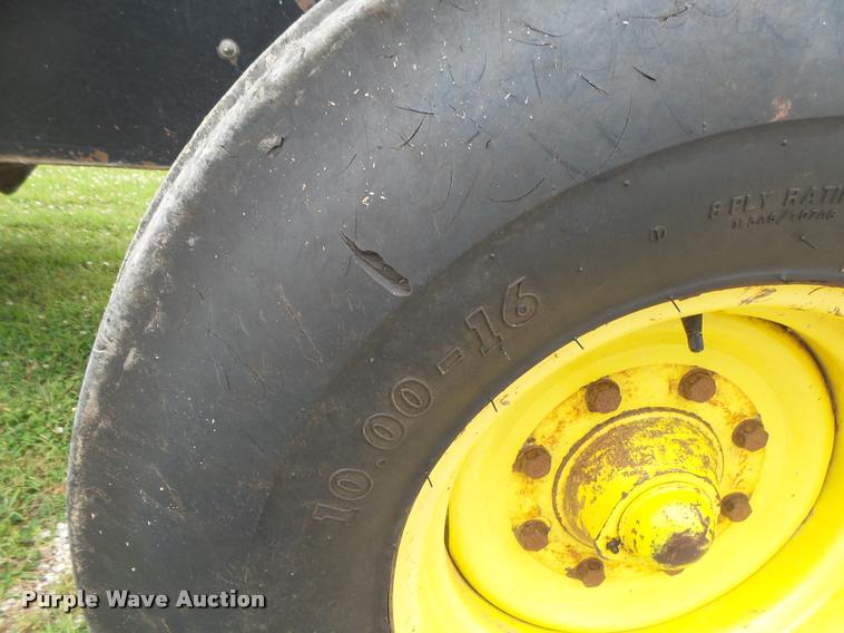 image for item DA2748 2004 John Deere 6615 tractor