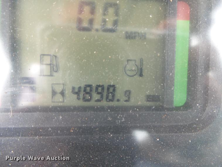 image for item DA2748 2004 John Deere 6615 tractor